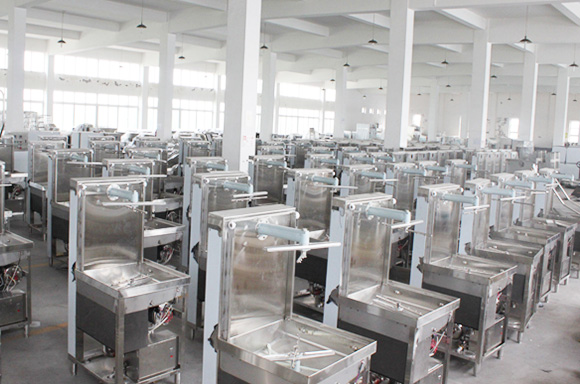 不朽情缘中央厨房装备洗碗机车间