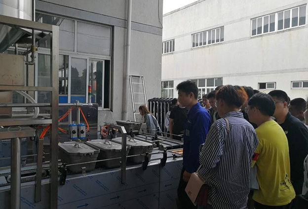 学员们相识不朽情缘米饭生产线