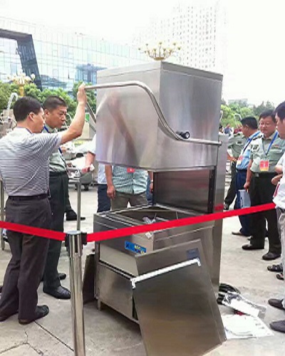 绿色戎衣，绿色厨房装备