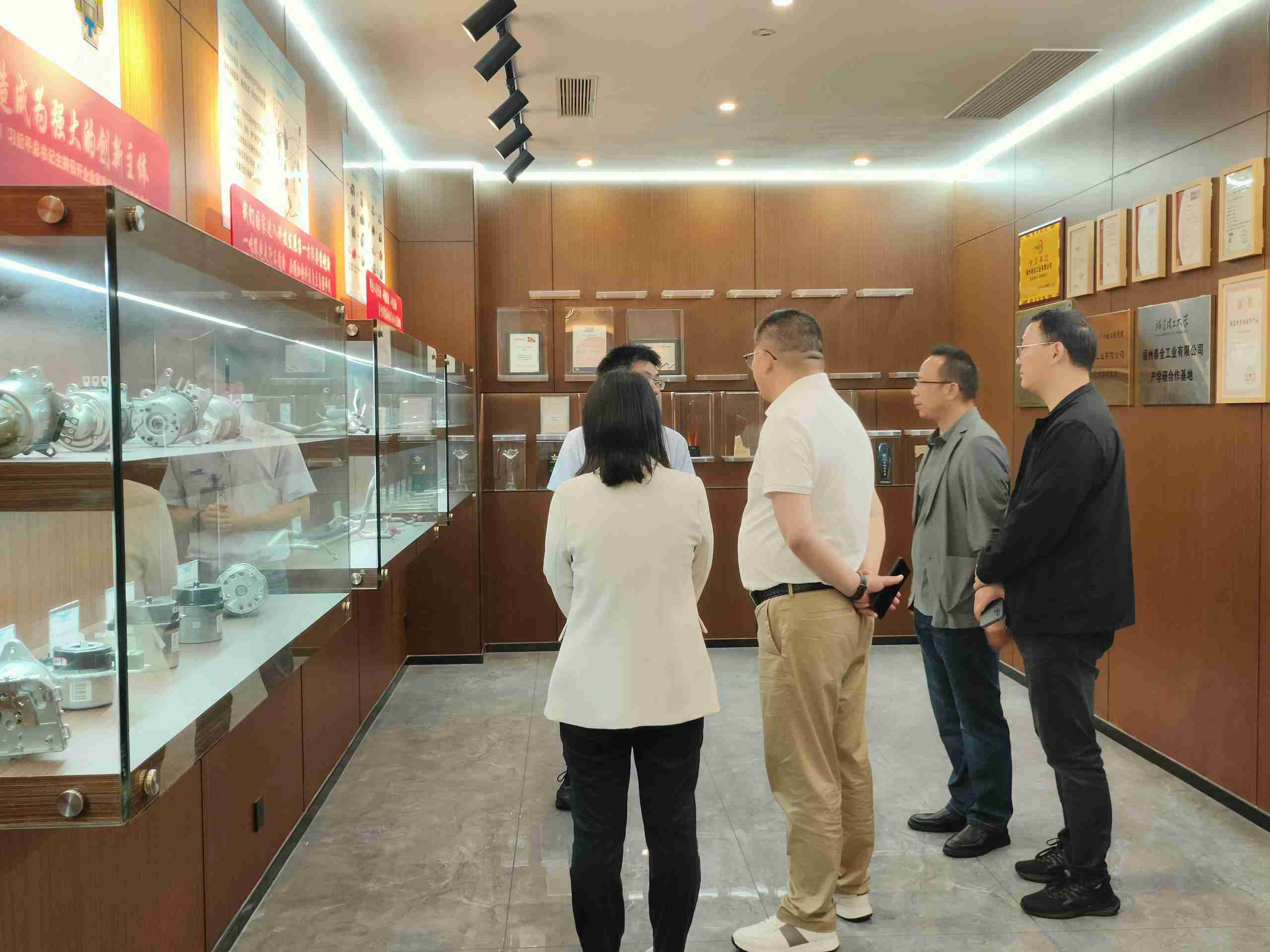 ��ҳ-AG��Ѷ�����˹ٷ���վ